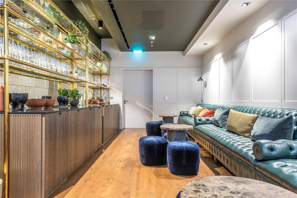 Residents Bar