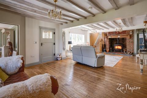 5 bedroom detached house for sale, Mucking