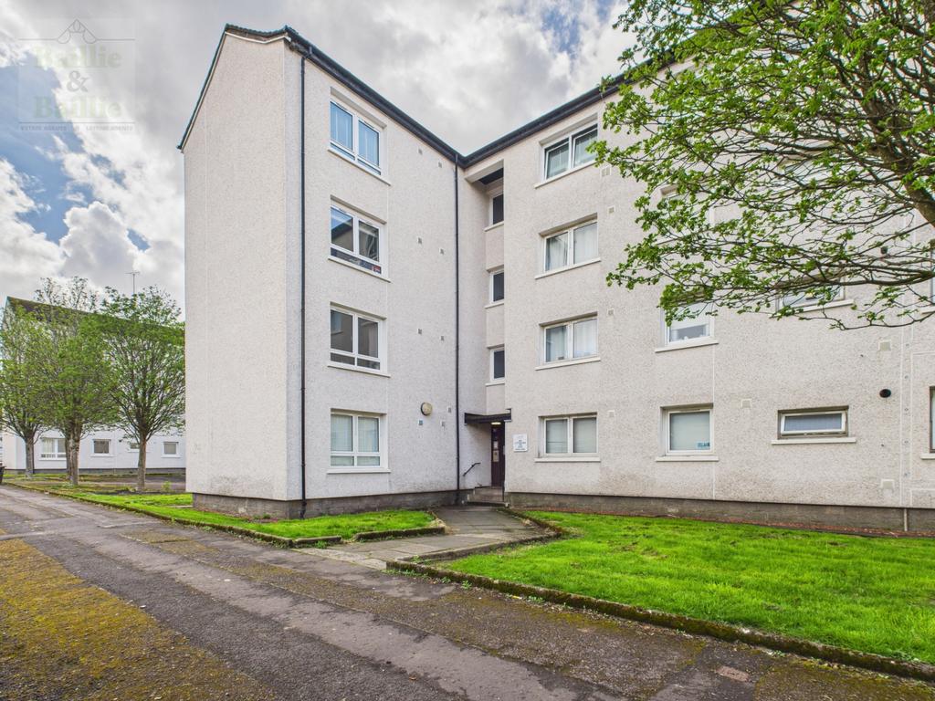 2 Bedroom Top Floor Apartment