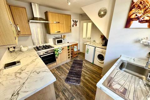 38 Maple Court, Tonyrefail, Porth, CF39 8NH