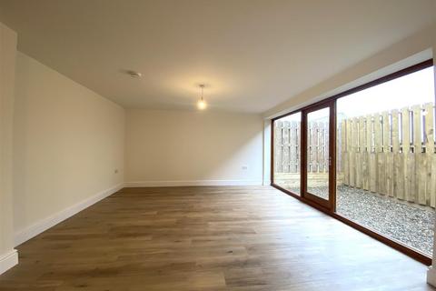 4 bedroom barn conversion to rent, The Courtyard, Lower Bayston, SY3 0AR
