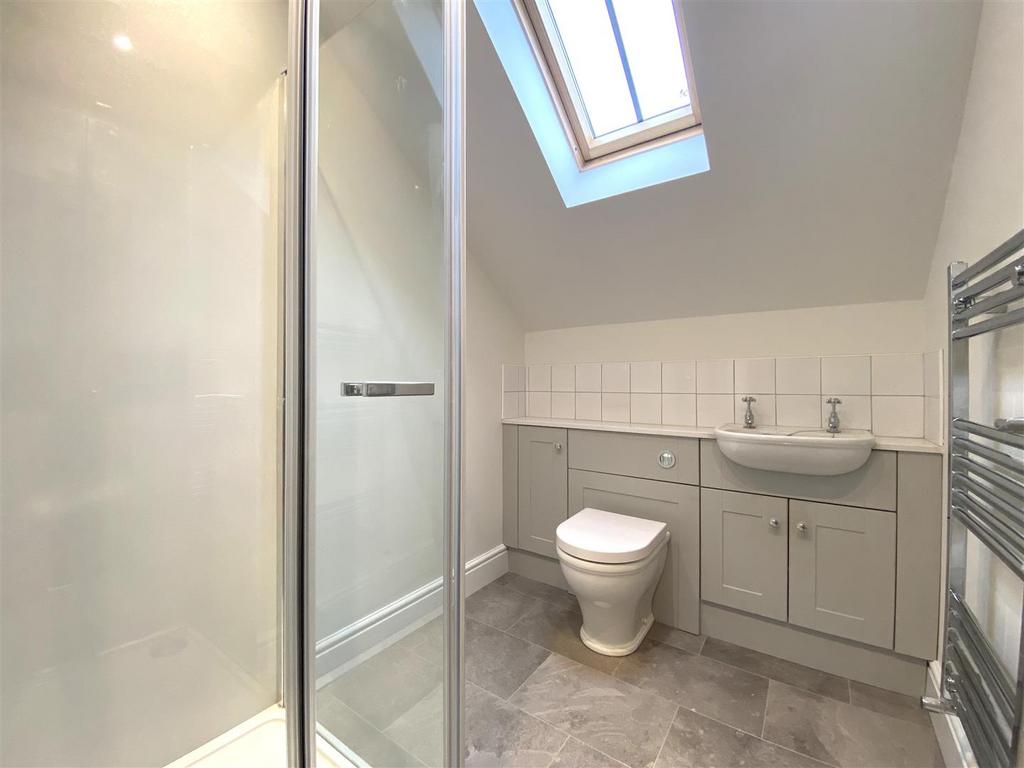 Ensuite.jpeg