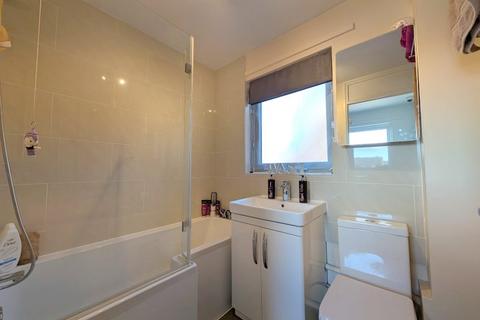 86 Kilross Road, Feltham, TW14 8SA