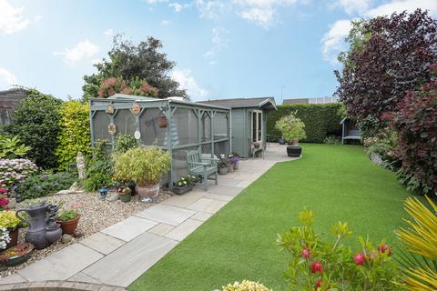 71 Botany Road, Kingsgate, Broadstairs, CT10 3SA