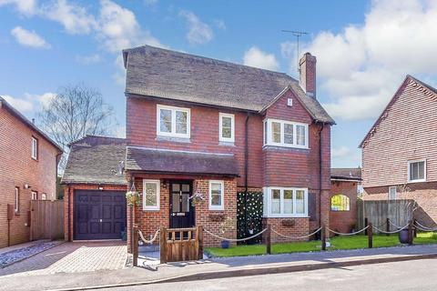 4 bedroom detached house for sale, St. Mary's Meadow, Wingham, Canterbury, Kent