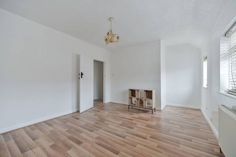 3 bedroom terraced house to rent, Gladstone Road, Surbiton, KT6