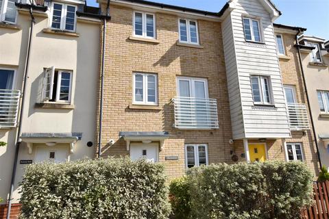 3 bedroom terraced house for sale, Marsh Way, Camber, Rye