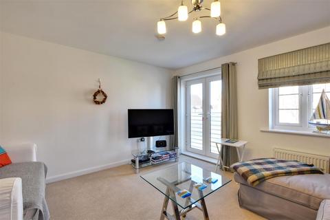 3 bedroom terraced house for sale, Marsh Way, Camber, Rye