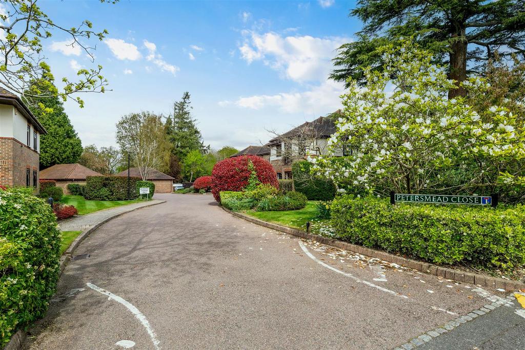 PETERSMEAD CLOSE, 16 (17).jpg