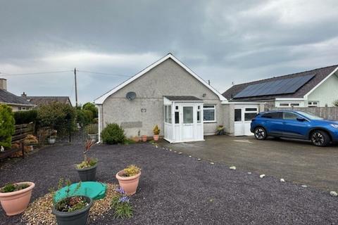 3 bedroom detached bungalow for sale, Garth Estate, Pontllyfni nr Caernarfon, Gwynedd, LL54