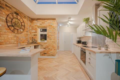 5 bedroom house to rent, Mostyn Road, Birmingham B16