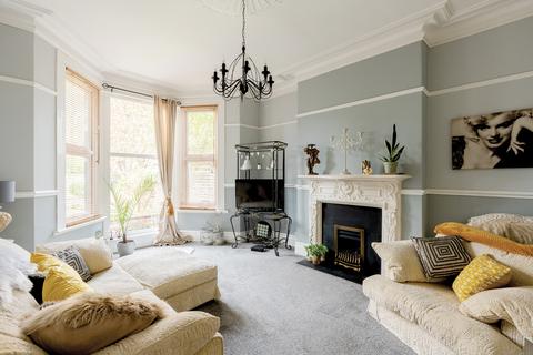2 bedroom ground floor flat for sale, Henleaze, Bristol BS9
