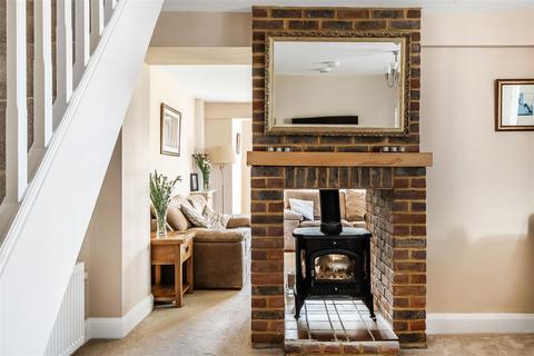 undefined, KINGSTON ROAD, LEATHERHEAD, KT22