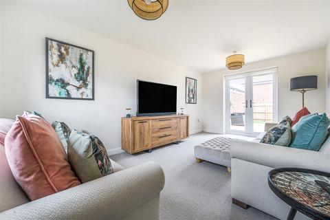 4 bedroom detached house to rent, 35 Bligny Crescent, Bicton Heath, Shrewsbury, SY3 5FE