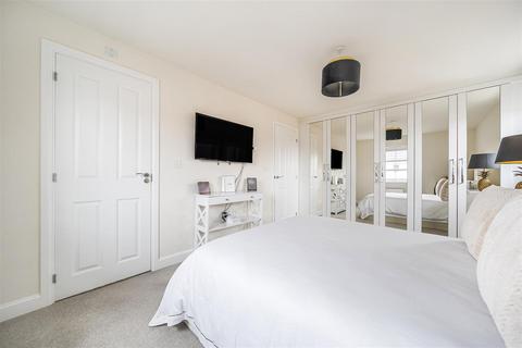 4 bedroom detached house to rent, 35 Bligny Crescent, Bicton Heath, Shrewsbury, SY3 5FE
