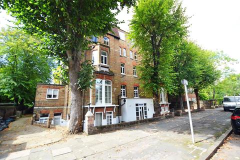 10, Ravensbourne House Arlington Road, Twickenham, TW1 2AX
