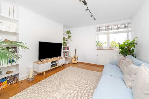 10, Ravensbourne House Arlington Road, Twickenham, TW1 2AX