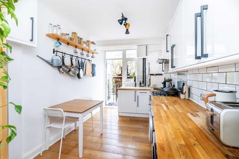 10, Ravensbourne House Arlington Road, Twickenham, TW1 2AX
