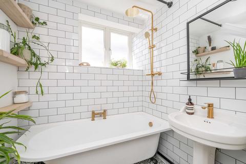 10, Ravensbourne House Arlington Road, Twickenham, TW1 2AX