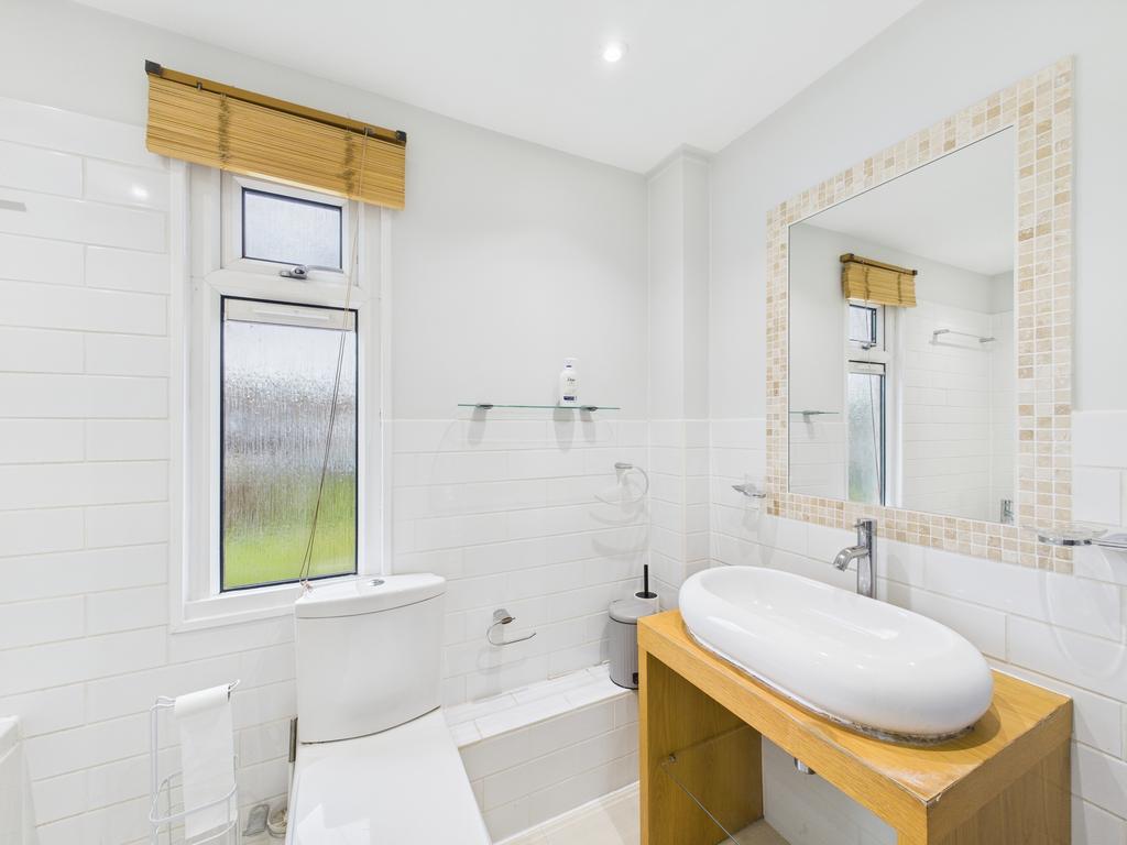 Bathroom (2)