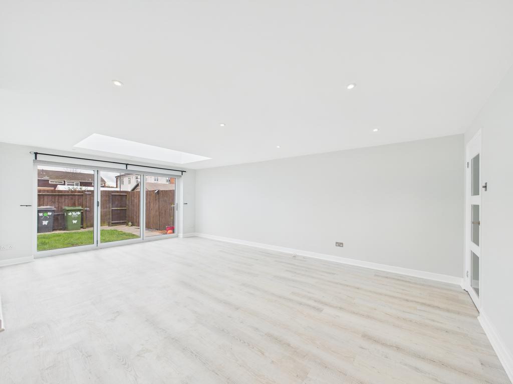 Living room (2)
