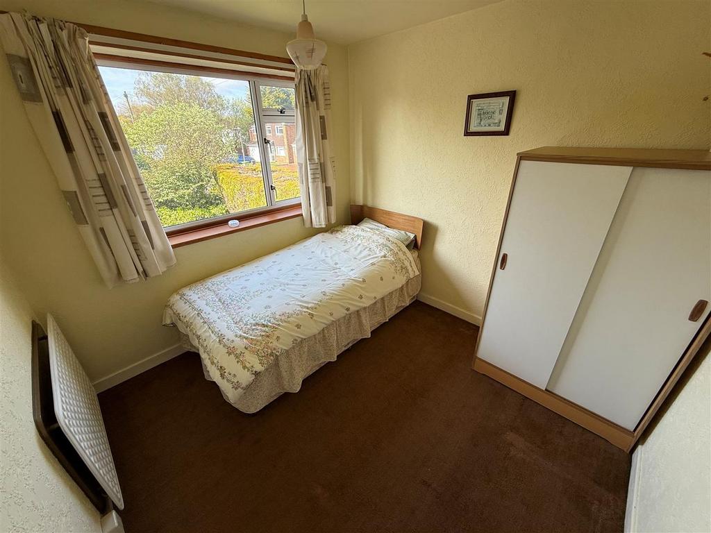 LC15 Bed3.jpg