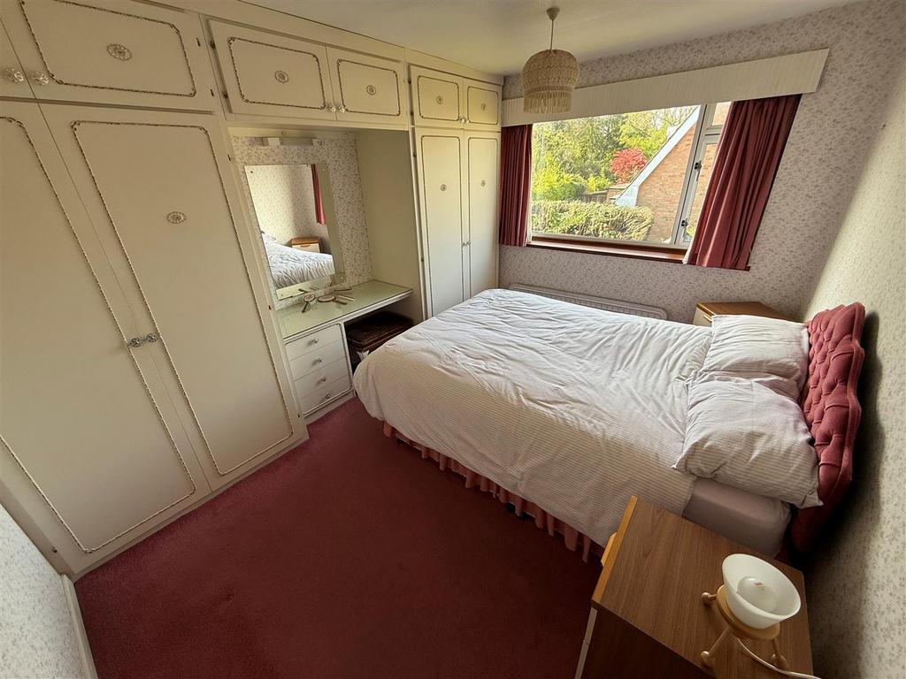 LC15 Bed1.jpg