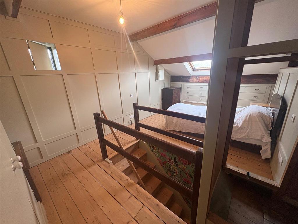 Attic2.jpg