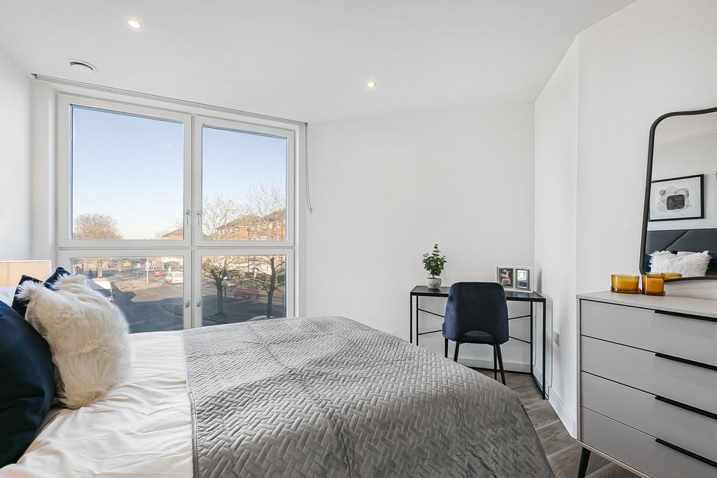Show Apartment