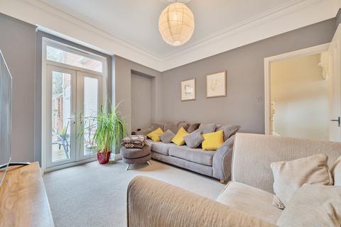 5 bedroom terraced house for sale, Middleway
