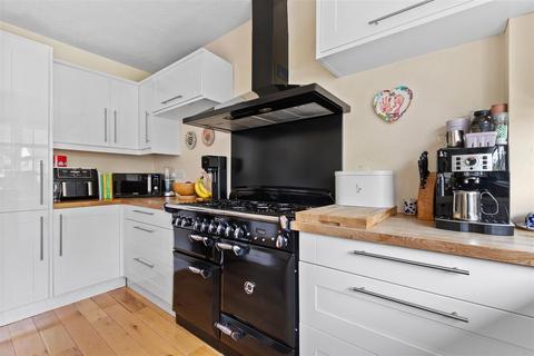 45 Hambrook Road, London, SE25 4HL