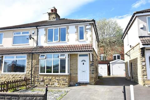 2 bedroom semi-detached house for sale, Moorland Road, Pudsey, West Yorkshire