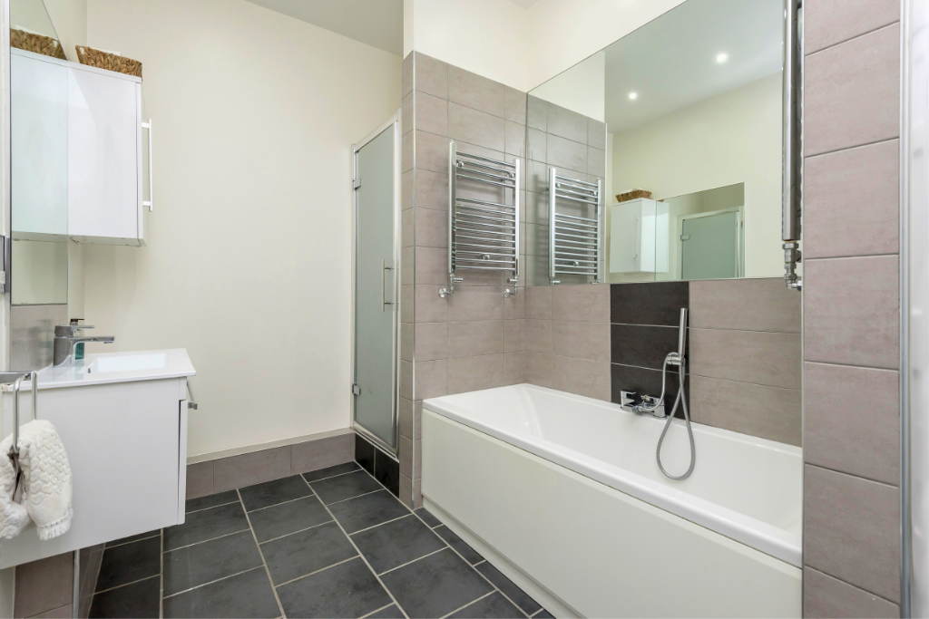 Ensuite