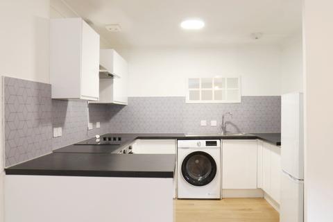 undefined, Barons Court, Luton LU2