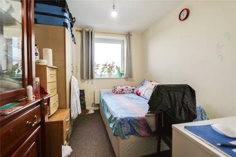 2 bedroom apartment for sale, Centreway Apartments, Ilford, IG1
