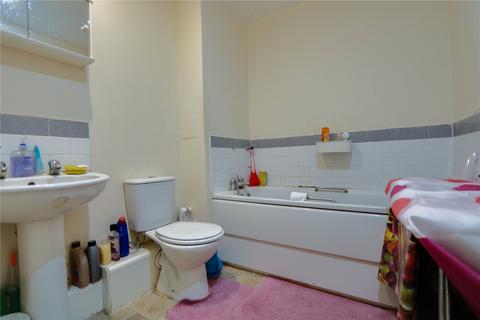 2 bedroom apartment for sale, Centreway Apartments, Ilford, IG1