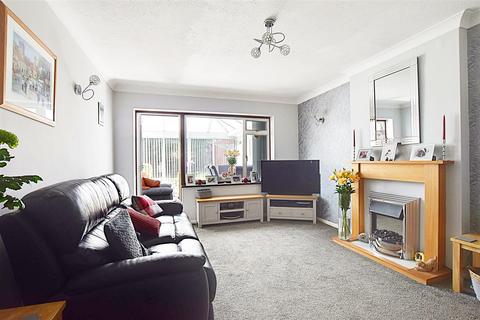 2 bedroom detached bungalow for sale, Penhurst Drive, Bexhill-On-Sea