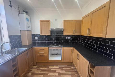 3 bedroom terraced house to rent, 18 Florist Street, Keighley BD21 4DY
