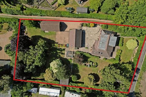 4 bedroom detached house for sale, Faversham Road, Charing, Ashford, Kent, TN27