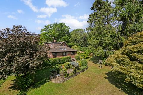 4 bedroom detached house for sale, Faversham Road, Charing, Ashford, Kent, TN27