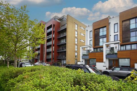 204 Newfoundland Way, Portishead, Bristol, BS20 7PT