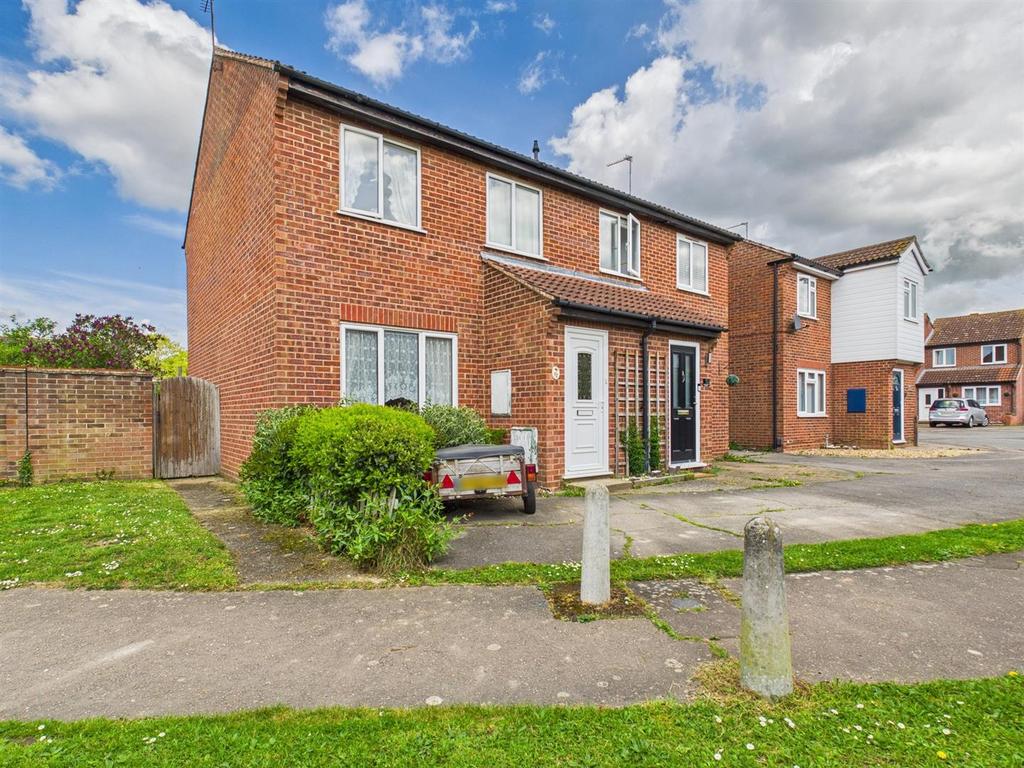 Maraschino Crescent, Colchester 3 bed end of terrace house for sale - £ ...