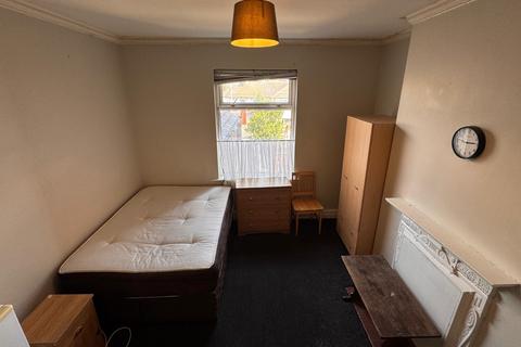 undefined, Wakefield, West Yorkshire, WF1
