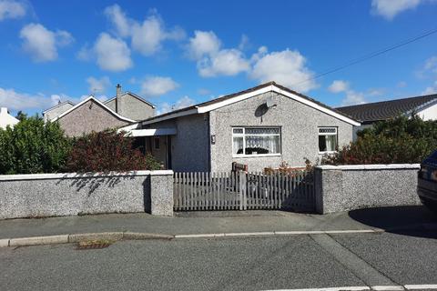 3 bedroom bungalow for sale, Roe Buck Estate, Llanfachraeth, Holyhead
