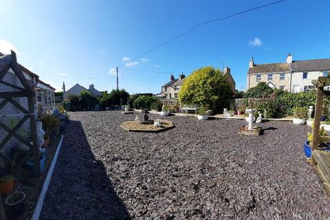 3 bedroom bungalow for sale, Roe Buck Estate, Llanfachraeth, Holyhead
