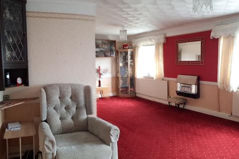 3 bedroom bungalow for sale, Roe Buck Estate, Llanfachraeth, Holyhead