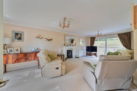 60 Roffes Lane, Chaldon, Caterham, CR3 5PT