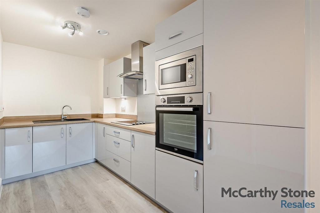 8659275-interior03-800.jpg