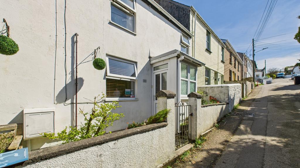3 Bedroom Mid Terraced House for Sale