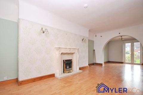 19 Nicholas Road, Widnes, WA8 8ST
